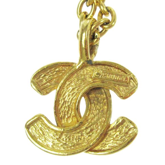 CHANEL CC Quilted Logos Charm Gold Chain Pendant - Picture 2 of 6